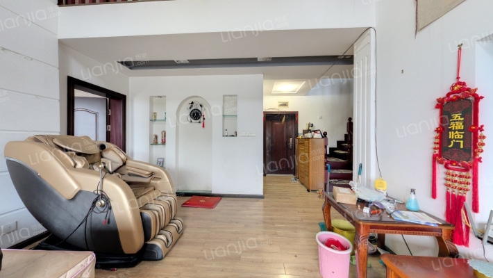 新星园二手房实景图