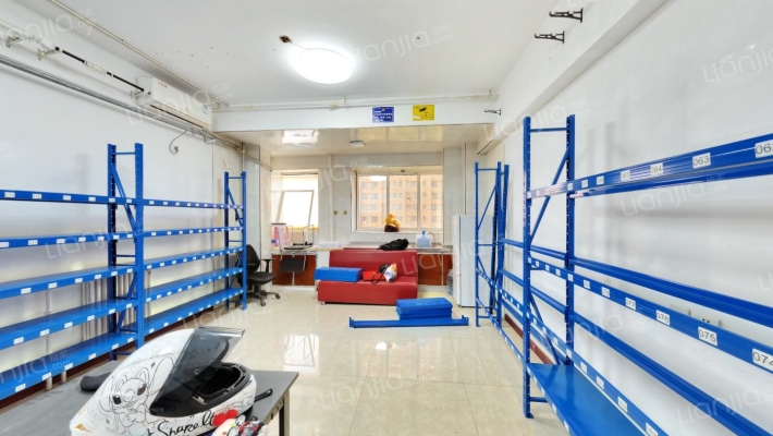 恒兴文艺广场二手房实景图