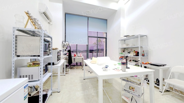 卓越城市中心花园二手房实景图