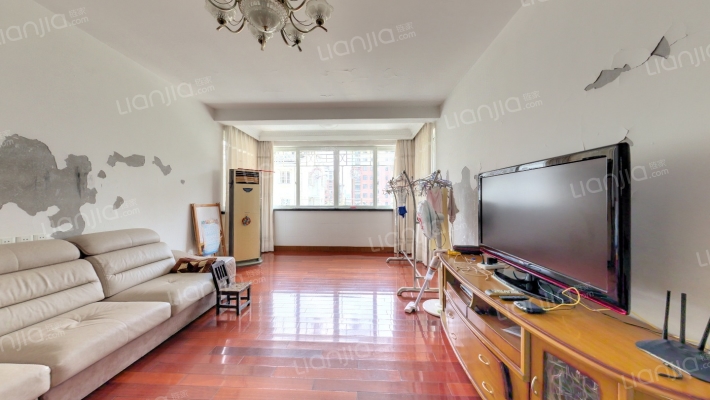 彩臣二村二手房实景图