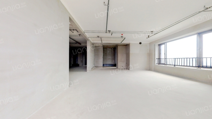 联投中心二手房实景图