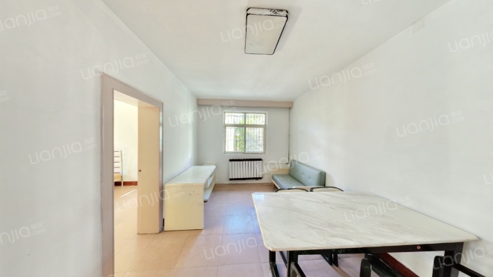 东方社区101街坊二手房实景图