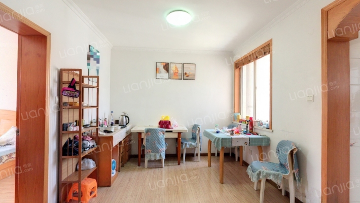 草芳新苑二手房实景图