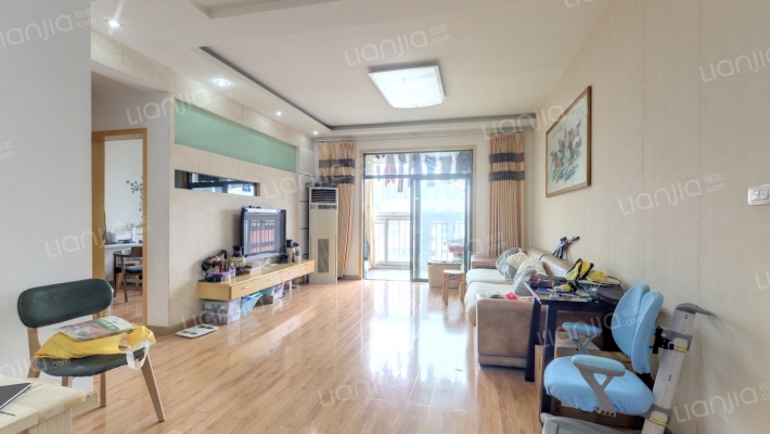 福地华庭二手房实景图