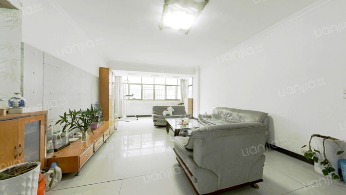 鸿运小区二手房实景图