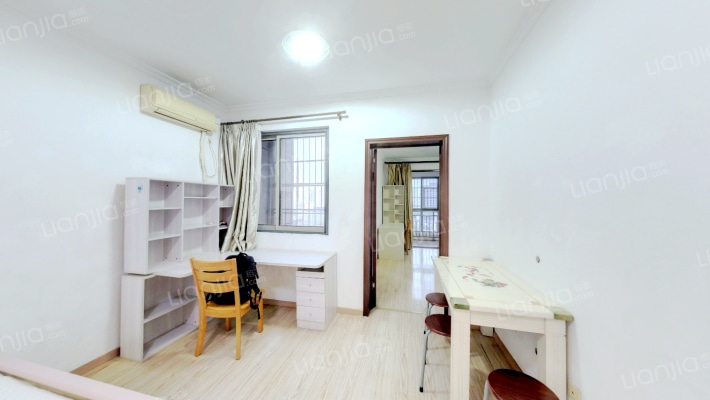 顶峰国际公寓二手房实景图