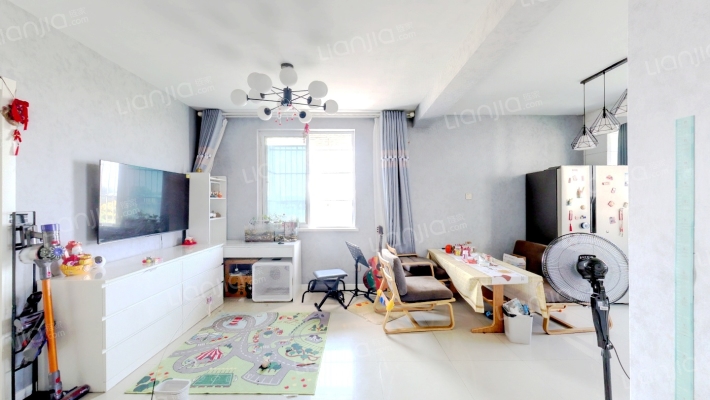 公园一村二手房实景图