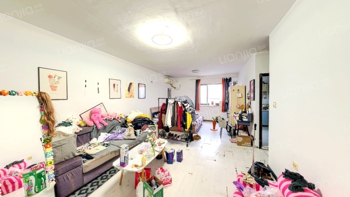 毕加索的树屋二手房实景图