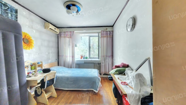 湖畔小区二手房实景图