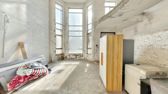 香格蔚蓝C区二手房实景图