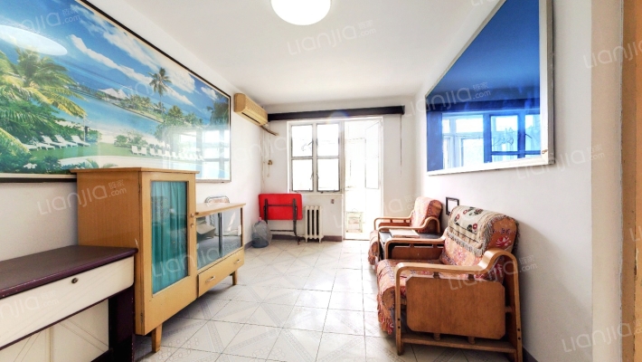 亚新一里二手房实景图