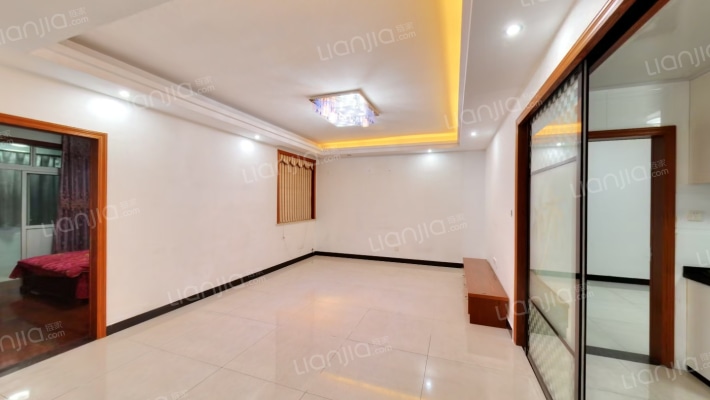 明化小区二手房实景图