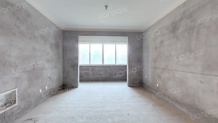 荣泰华府二手房实景图