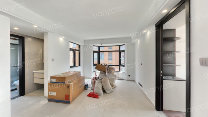 嘉利公寓二手房实景图