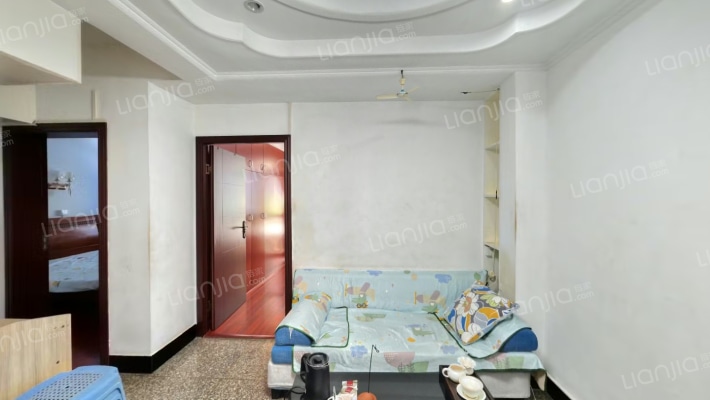 灵响小区二手房实景图