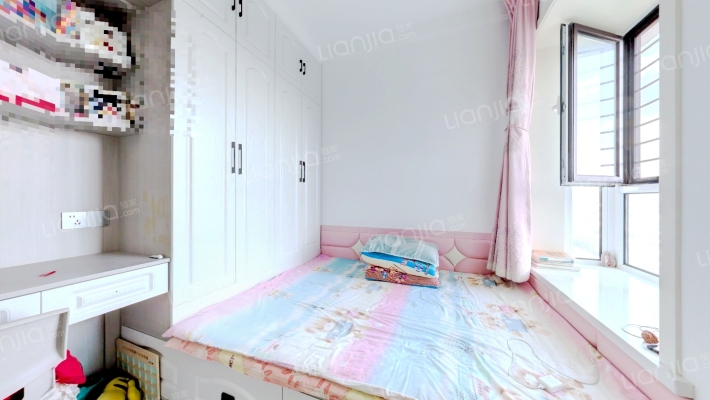 荣兴天成二手房实景图