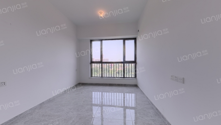 华福国际二手房实景图