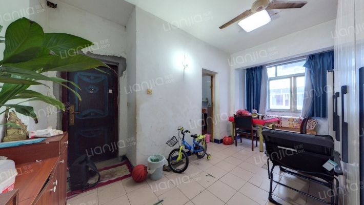 金塔东街二手房实景图