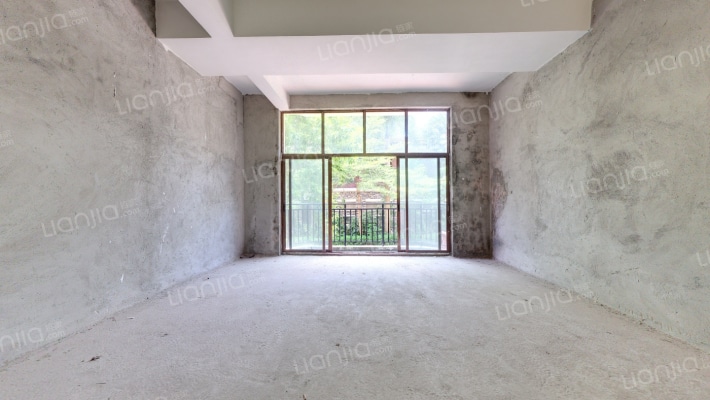 宝城翡翠园二手房实景图