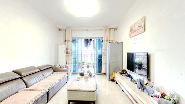 乔弘东郡二手房实景图