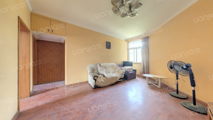 现代花园B区二手房实景图