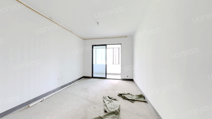 春天里二手房实景图