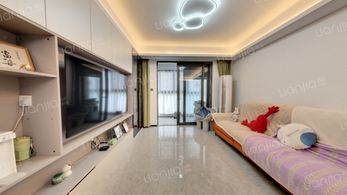 万科湖山观云庭二手房实景图