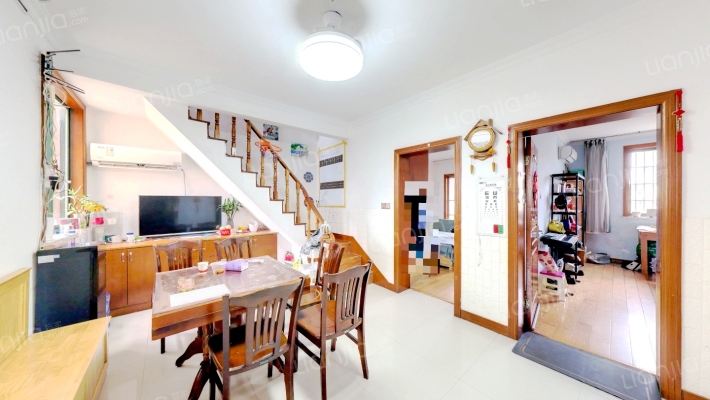 红旗花园B区二手房实景图