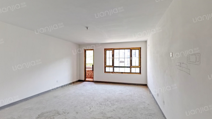 御山公馆二手房实景图