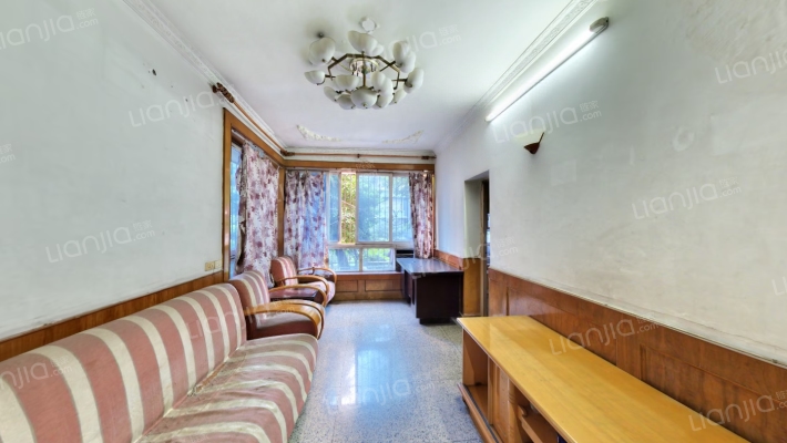 天燃气家属楼二手房实景图