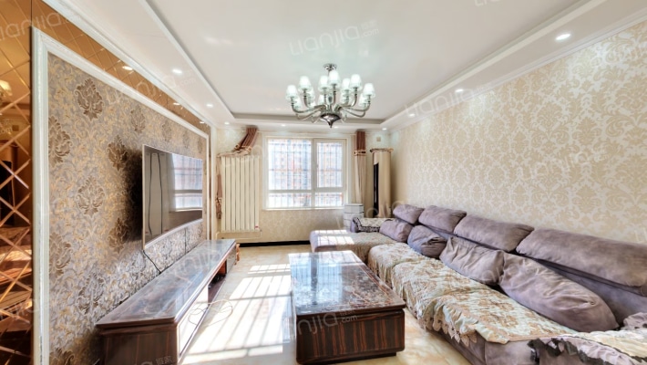 佟馨家园A区二手房实景图