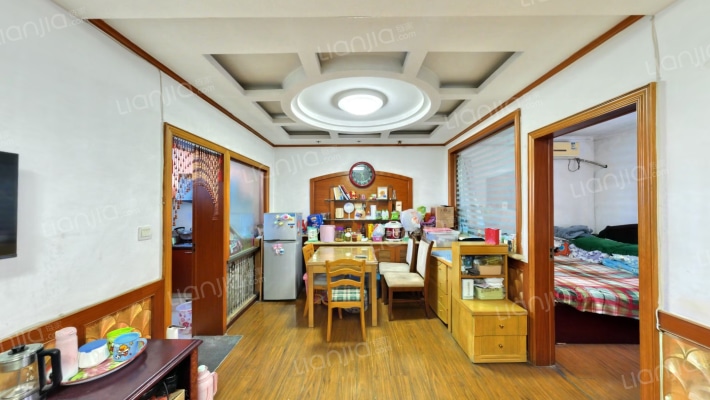 新华嘉园东区二手房实景图