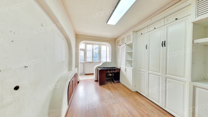 青铜峡路二手房实景图