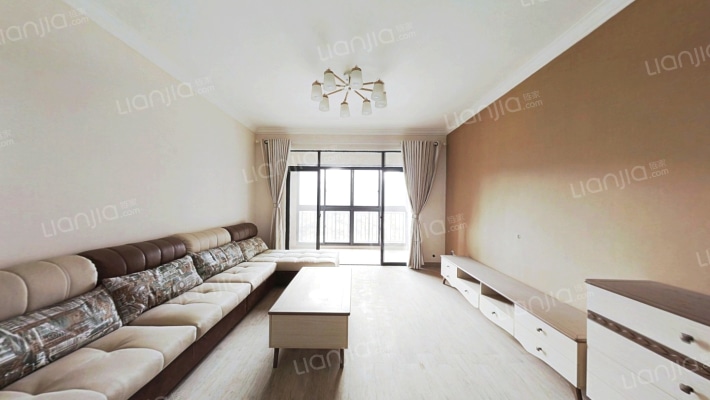 滨江8号公馆二手房实景图