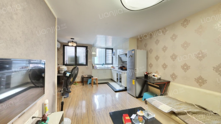 壹加壹空间二手房实景图