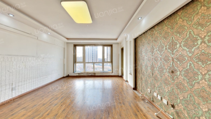 龙畔金泉五期K3区二手房实景图