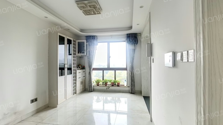 洞庭湖国际公馆二手房实景图