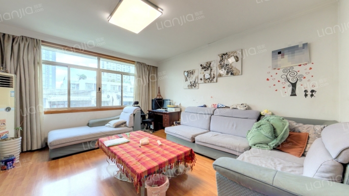 安装公司家属区二手房实景图