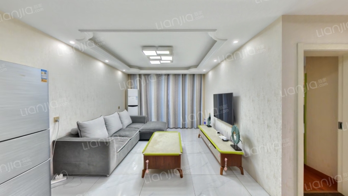 保利罗兰春天二手房实景图