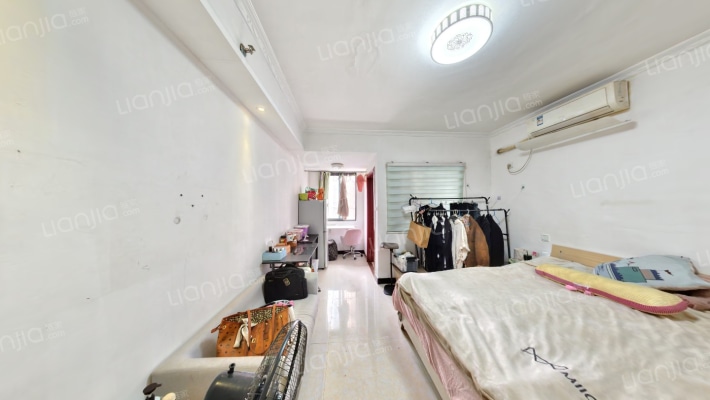 新里卢浮公馆二期二手房实景图