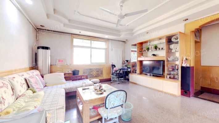 颖河路194号二手房实景图