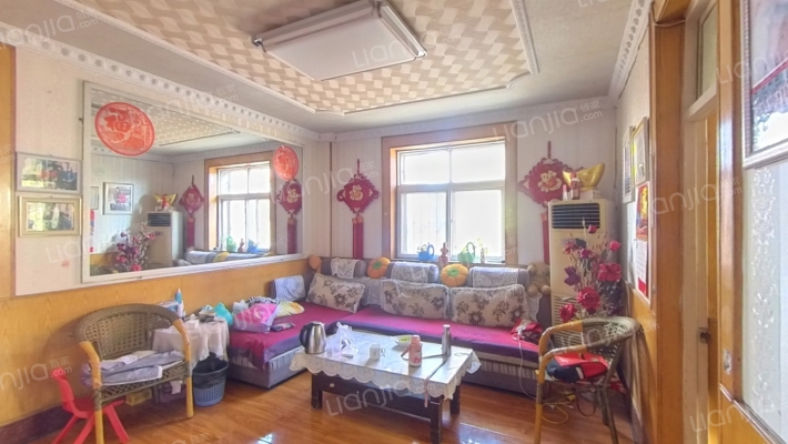 四公司南楼二手房实景图