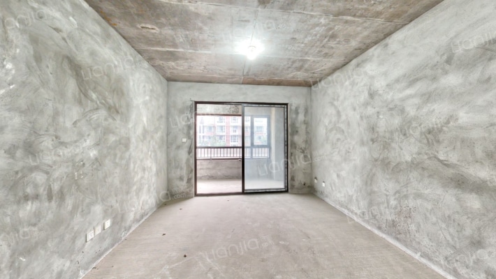 欧郡源里二手房实景图