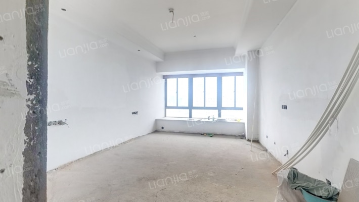 泰地国际名座二手房实景图