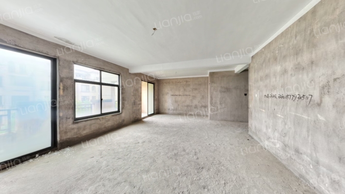 中航城波波里花园二手房实景图