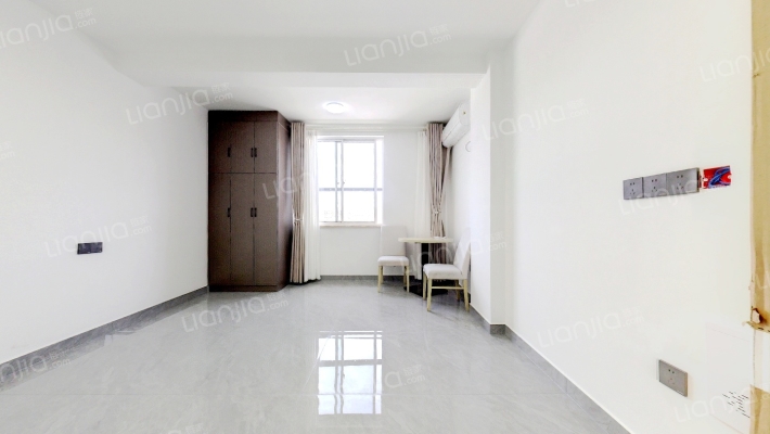 缤纷亚洲二手房实景图