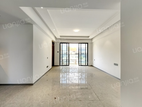 整租·融创云水观棠二期 4室2厅 东南