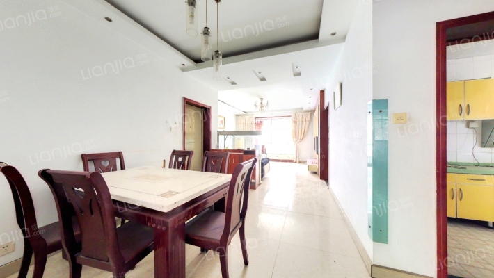 雅河小区二手房实景图