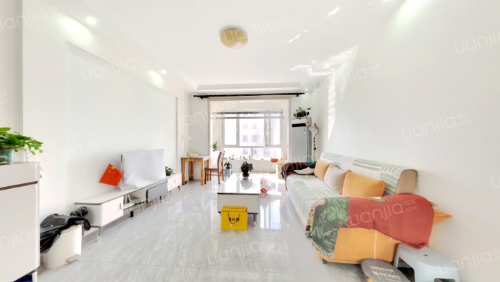 东成世嘉二手房实景图