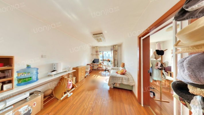 莲花池畔二手房实景图